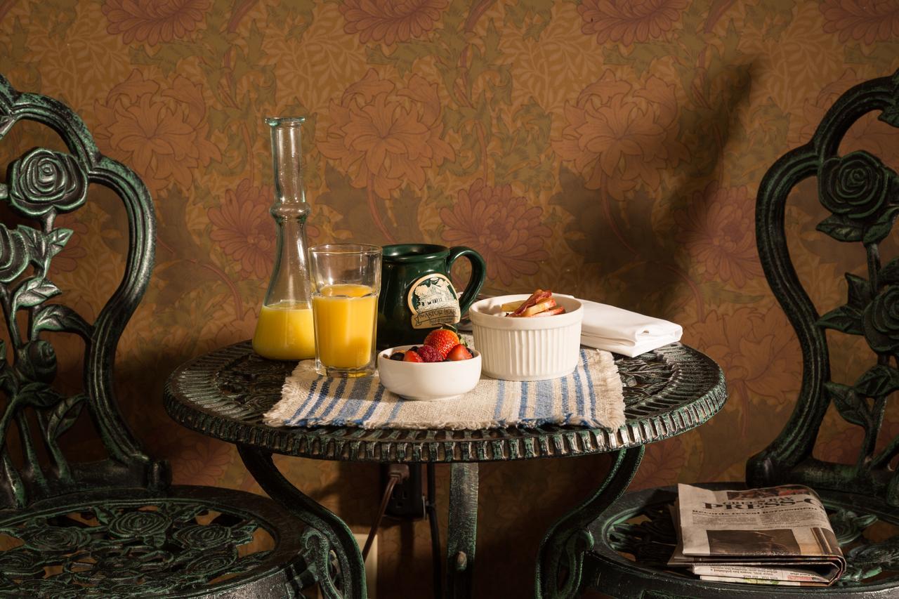 Bed and Breakfast Astor House Green Bay Zewnętrze zdjęcie